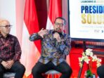kepala-bakom-m-qodari-serta-asisten-khusus-presiden-dirgayuza-dan-agung-gumilar-di-peluncuran-buku-presiden-solusi-digelar-di--1780940035614_169